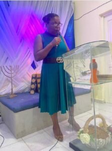 PASTORA ASOCIADA